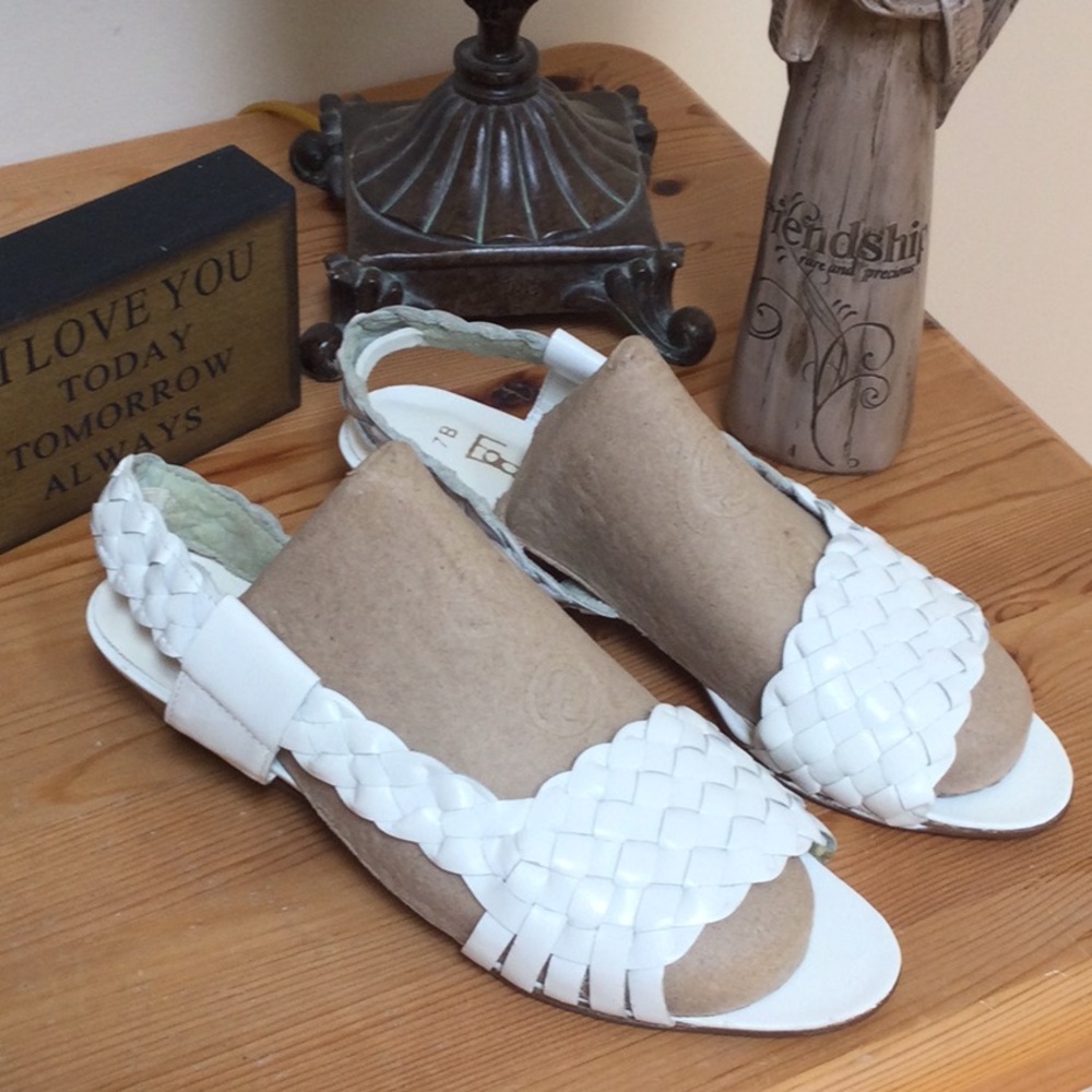 🎉SALE🎉$15 Foot Niix Brazilian Leather Made Sz 7 Sandals - Picture 4 of 8